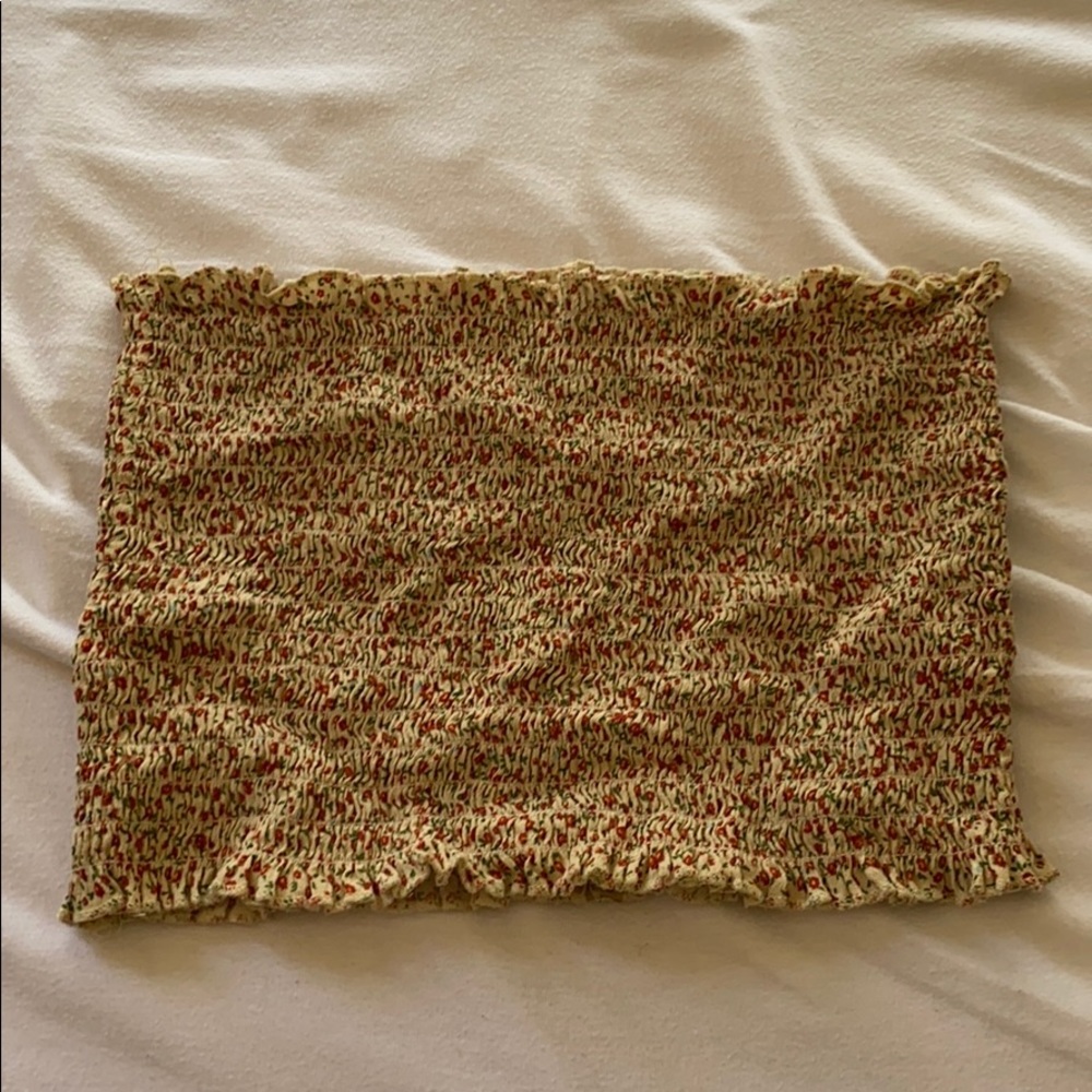 brandy melville yellow  floral ruched top